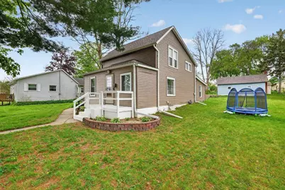 423 Mulberry Street, Baraboo, WI 53913 - Photo 3