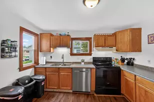 423 Mulberry St, Baraboo, WI 53913 - Photo 15