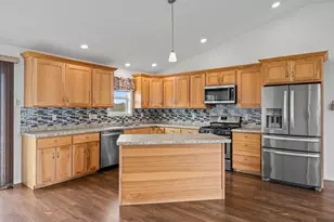 229 Dessa Rain Dr, Reedsburg, WI 53959 - Photo 7