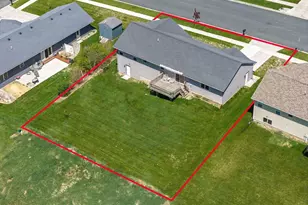 229 Dessa Rain Dr, Reedsburg, WI 53959 - Photo 3