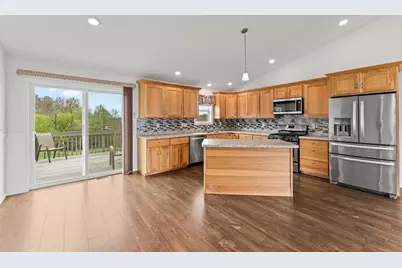 229 Dessa Rain Drive, Reedsburg, WI 53959 - Photo 5
