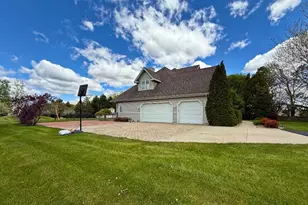 W8710 Birdie Ln, Beaver Dam, WI 53916 - Photo 77