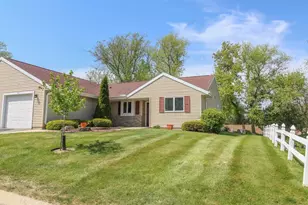 107 Buckingham Ct, Cambridge, WI 53523 - Photo 21