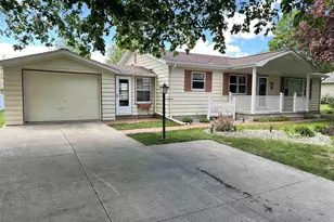 125 Maple St, Orfordville, WI 53576 - Photo 33