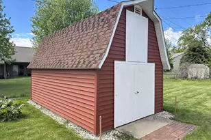 125 Maple St, Orfordville, WI 53576 - Photo 37