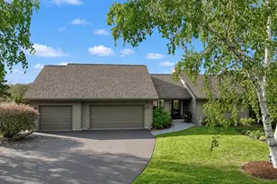 W14198 Selwood Dr, Prairie Du Sac, WI 53578 - Photo 3