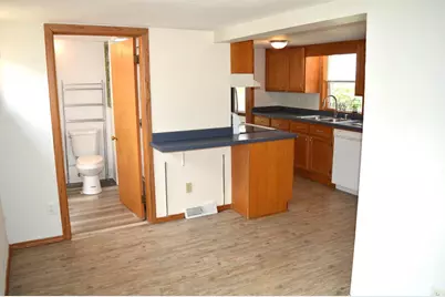 1717 Loftsgordon Avenue, Madison, WI 53704 - Photo 13