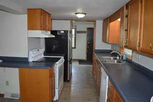 1717 Loftsgordon Ave, Madison, WI 53704 - Photo 5