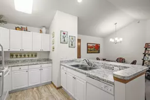 7203 Mid Town Rd, Madison, WI 53719 - Photo 13