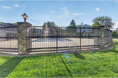1612 S Golf Glen #D, Madison, WI 53704 - Photo 33