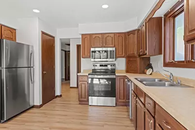 421 Bowman Road, Wisconsin Dells, WI 53965 - Photo 5