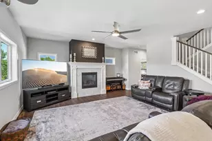 410 Sunset Dr, Lodi, WI 53555 - Photo 9