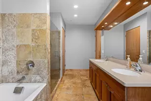 309 W Washington Ave, Madison, WI 53703 - Photo 29