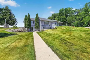 8766 Colby Rd, Mount Horeb, WI 53572 - Photo 3