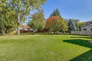 909 Bristol Ct, Stoughton, WI 53589 - Photo 43