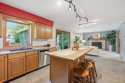 909 Bristol Court, Stoughton, WI 53589 - Photo 17