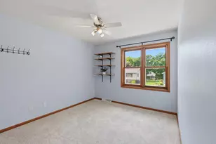 909 Bristol Ct, Stoughton, WI 53589 - Photo 33