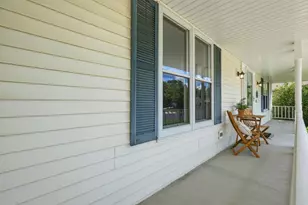909 Bristol Ct, Stoughton, WI 53589 - Photo 3