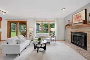 909 Bristol Ct, Stoughton, WI 53589 - Photo 9