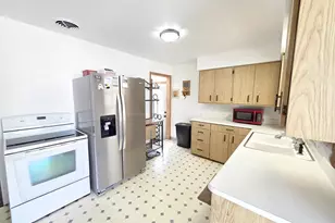 1001 Cornelia St, Janesville, WI 53545 - Photo 7