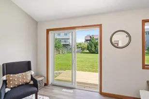 8405 Shale Dr, Madison, WI 53719 - Photo 11