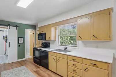 605 5th Street, Waunakee, WI 53597 - Photo 13