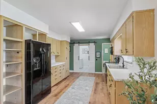 605 5th St, Waunakee, WI 53597 - Photo 11