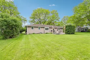 605 5th St, Waunakee, WI 53597 - Photo 3