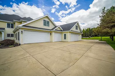 7527 Fallen Oak Drive, Verona, WI 53593 - Photo 13
