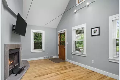5535 Lake Mendota Drive, Madison, WI 53705 - Photo 5