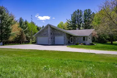 N5190 Treganza Drive, New Lisbon, WI 53950 - Photo 3