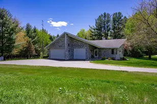 N5190 Treganza Dr, New Lisbon, WI 53950 - Photo 3