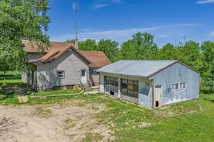 E7084 Ski Hill Rd, Reedsburg, WI 53959 - Photo 15