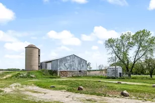 N6924 Forest Ridge Rd, Brooklyn, WI 54971 - Photo 9