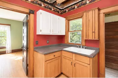 925 Portland Avenue, Beloit, WI 53511 - Photo 11
