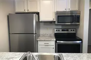 4322 Melody Ln, Madison, WI 53704 - Photo 5