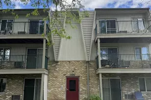 4322 Melody Ln, Madison, WI 53704 - Photo 3