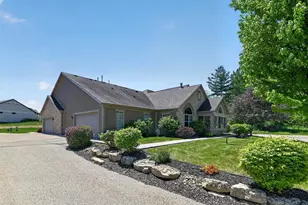 53 Harvest Wy, Fitchburg, WI 53711 - Photo 3