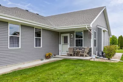 134 Bristle Way, Edgerton, WI 53534 - Photo 3