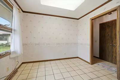5302 Comanche Way, Madison, WI 53704 - Photo 5