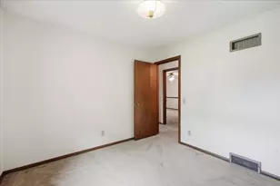 5302 Comanche Way, Madison, WI 53704 - Photo 33