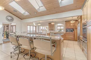 W10290 Lumsden Rd, Elroy, WI 53929 - Photo 9