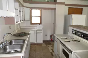 402 E Washington St, Tomah, WI 54660 - Photo 5