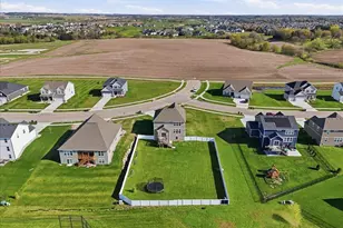 1593 N Thompson Rd, Sun Prairie, WI 53590 - Photo 65