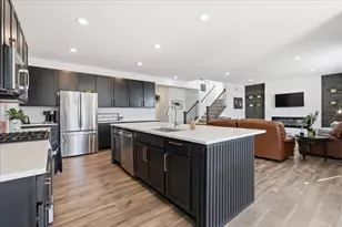 1593 N Thompson Rd, Sun Prairie, WI 53590 - Photo 25