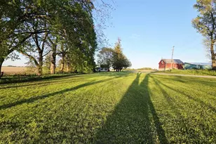 W3874 Vaughn Rd, Cambria, WI 53923 - Photo 29