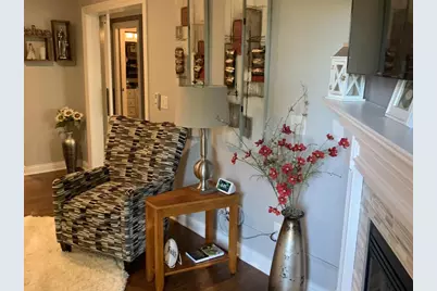 5383 Mariners Cove Drive #405, Madison, WI 53704 - Photo 7