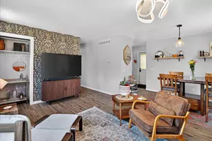 1926 Scott Ln, Madison, WI 53704 - Photo 7