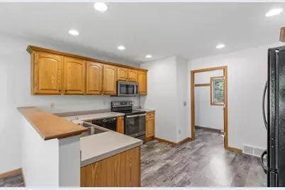 311 Douglas Court, Barneveld, WI 53507 - Photo 7
