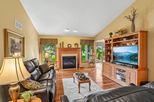 1004 Ganser Dr, Waunakee, WI 53597 - Photo 13